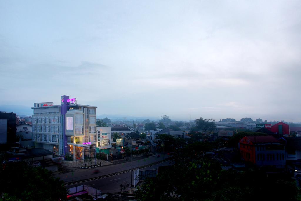 Vio Hotel Pasteur Bandung Exterior photo