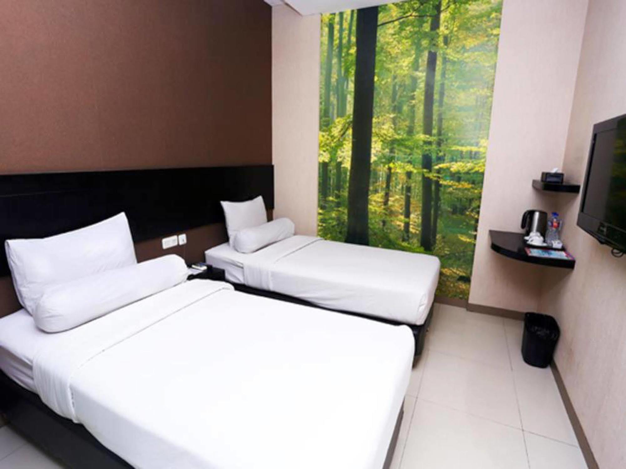 Vio Hotel Pasteur Bandung Exterior photo